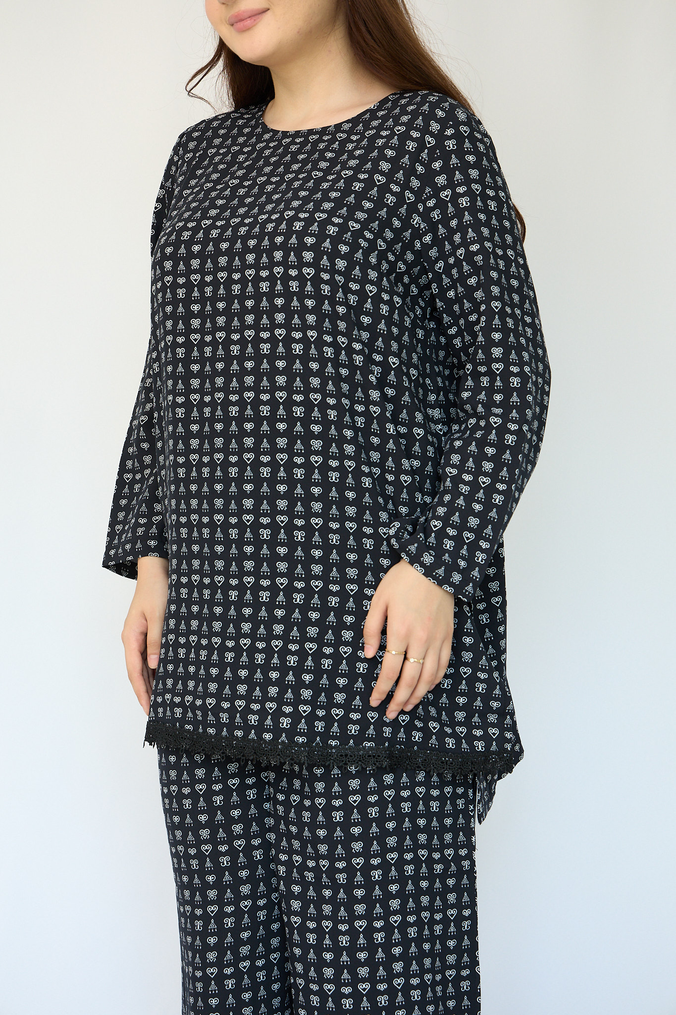 Nilufar — qora (uzun yeng) 3