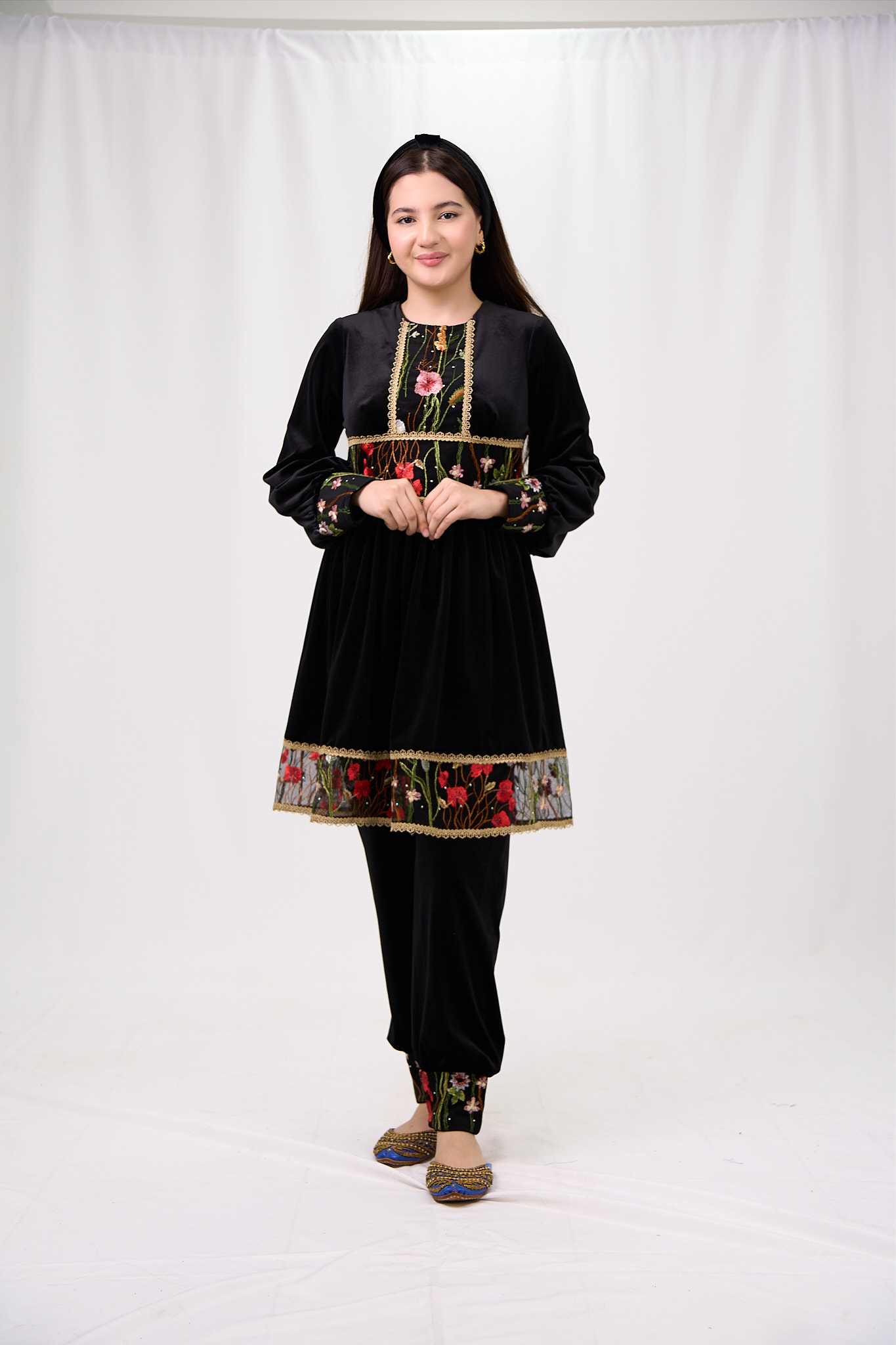 Nigora — qora gul