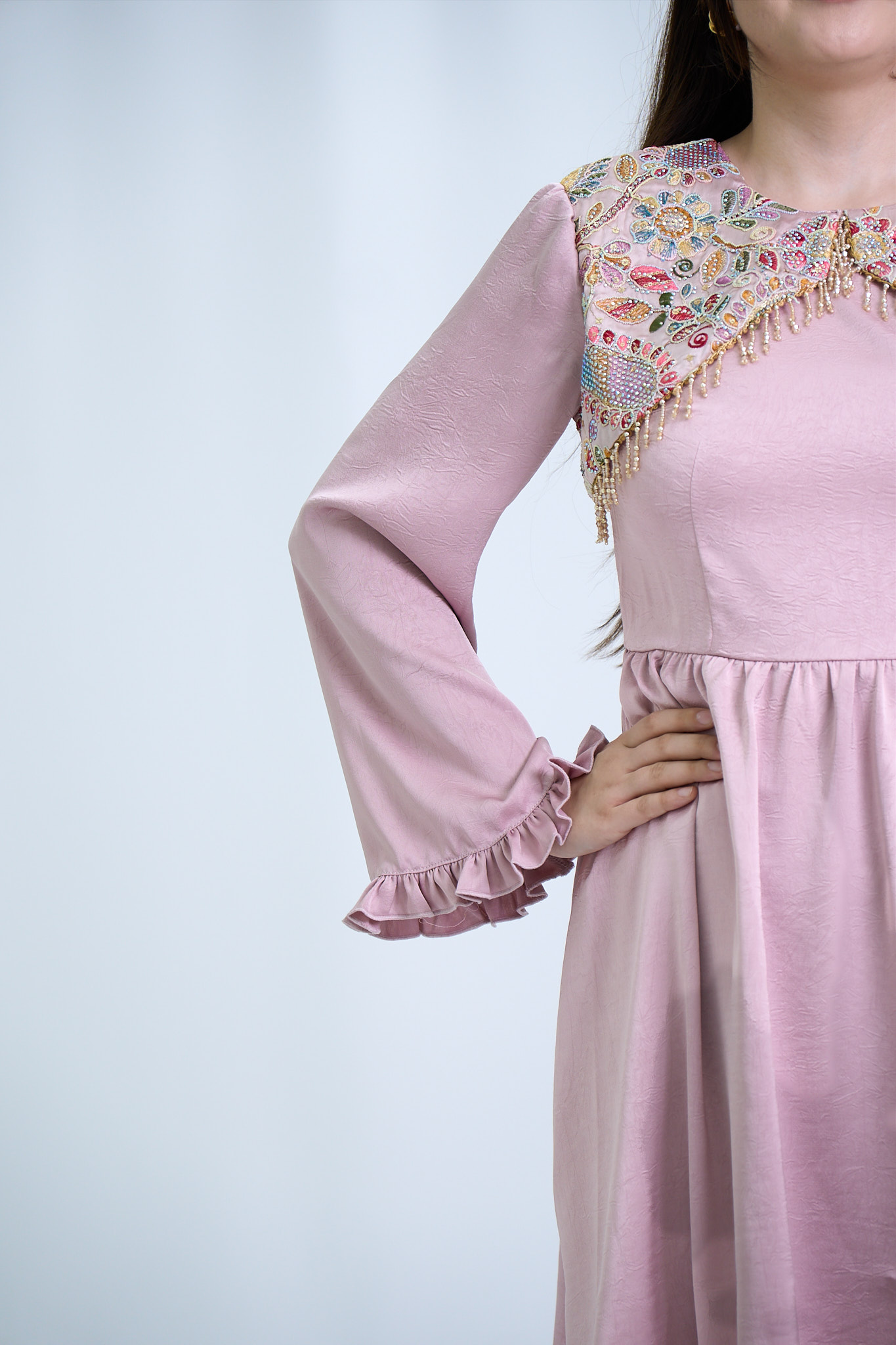 Munisa — Och pushti 4