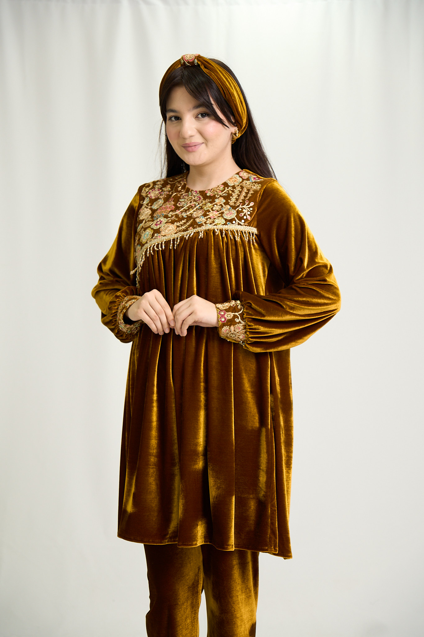 Dilnavoz — Oltin-jigarrang 3